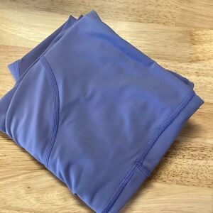 EUC Ladies‎ Athleta ultimate Stash pocket Capri- small